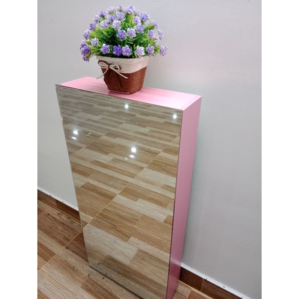 Kệ treo tường kèm gương nhà tắm 56x34x13cm