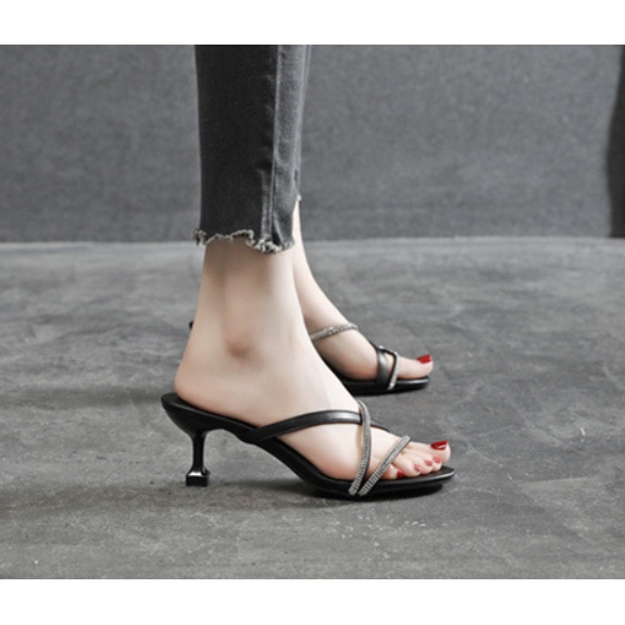 Giày size nhỏ quai 5cm/ 7cm / 8cm size 30  31 32 33 34