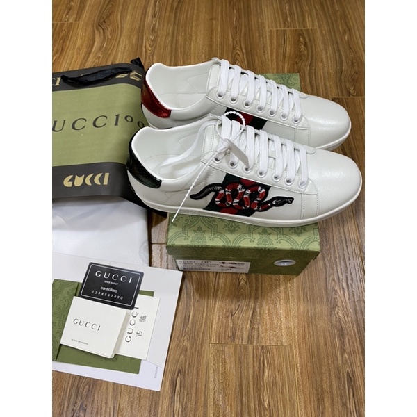 Giày siêu cấp nam nữ rắn thêu guccj_full box