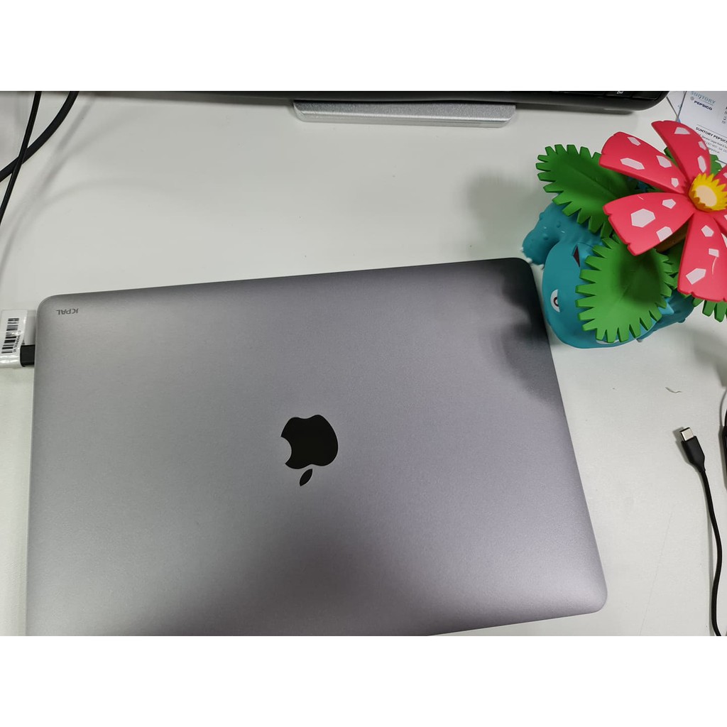 MacBook Pro 2018 13 inch, RAM 16GB, Core i7 Ổ cứng 512G 98%