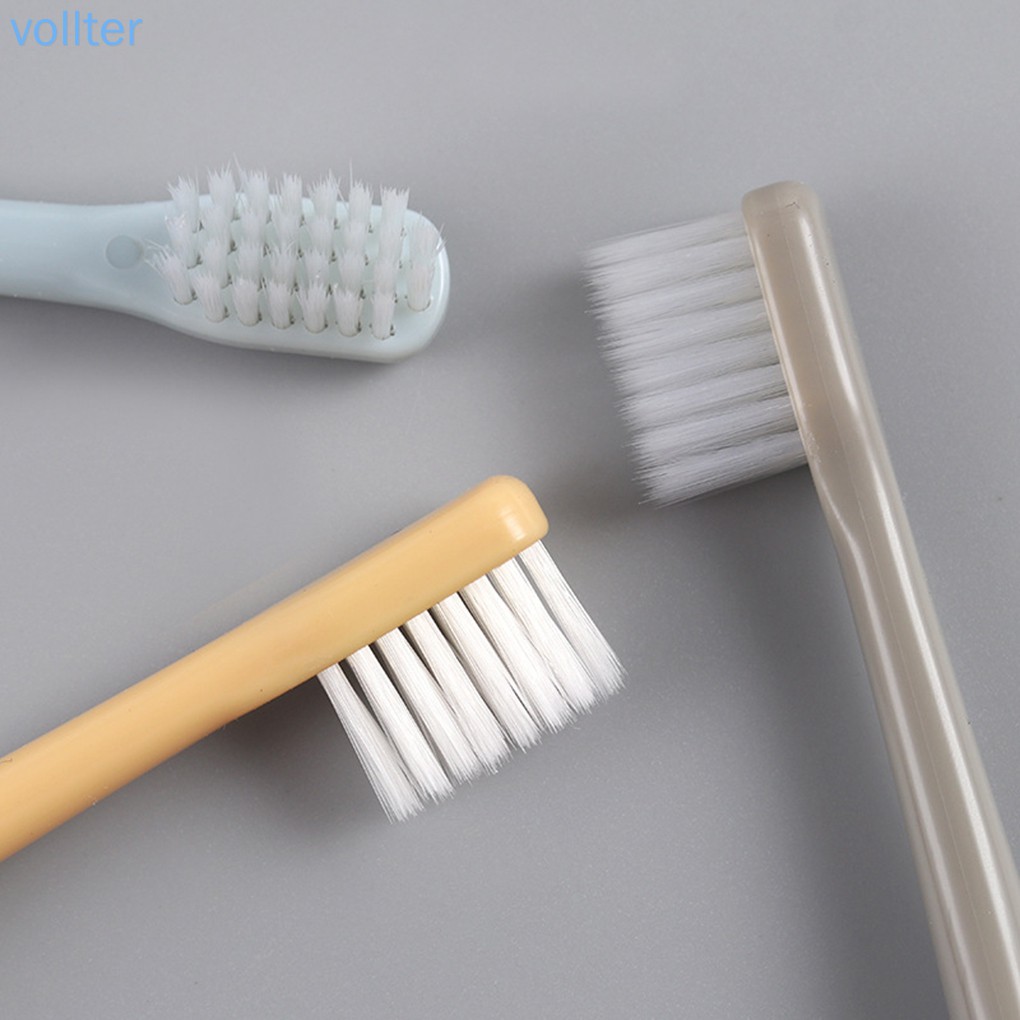 Bộ 4 Bàn Chải Đánh Răng Lông Nylon Mềm Dành Cho Người Lớn