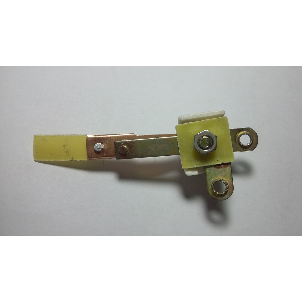 Tiếp điểm dẫn điện bên trong nồi cơm