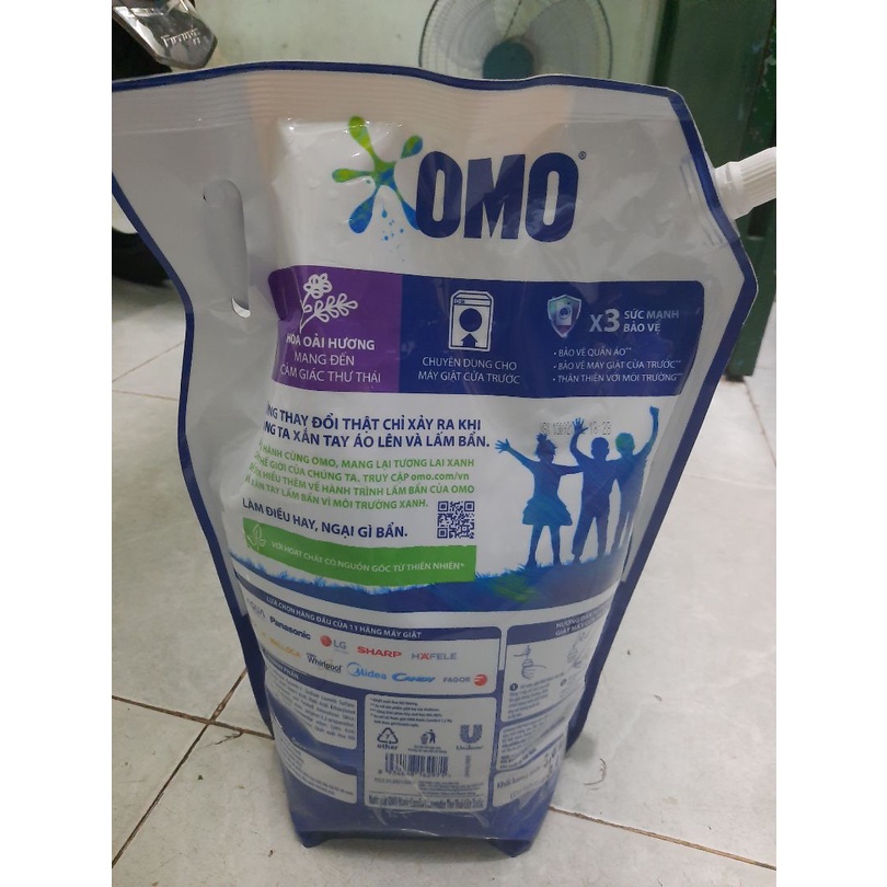 Nước giặt OMO Matic chuyên dụng Cửa Trước Lavender Khử Mùi Thư Thái 3.6kg