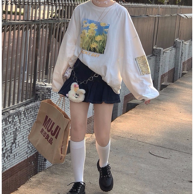 Áo Thun Nữ Tay Dài Phối Họa Tiết Tranh Sơn Dầu Thời Trang