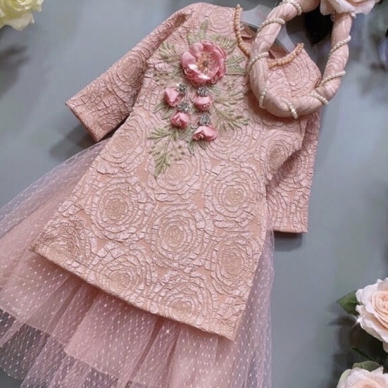 Áo Dài Cách Tân cho bé gái nhiều mẫu, hoạ tiết xinh xắn đáng yêu