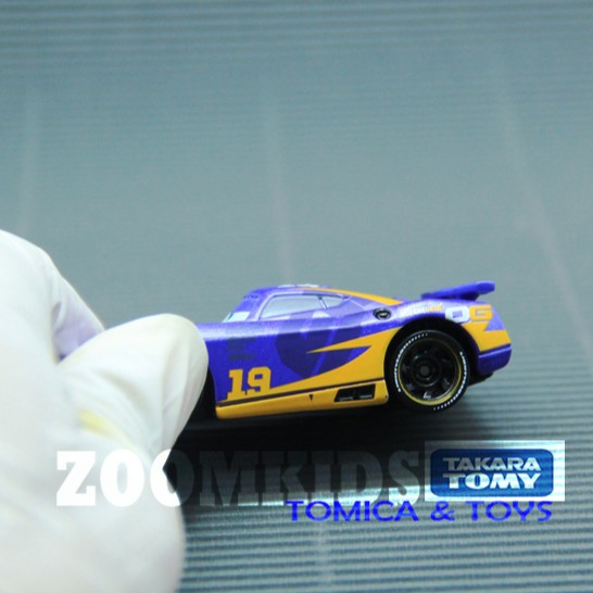 Xe mô hình Tomica Disney 2