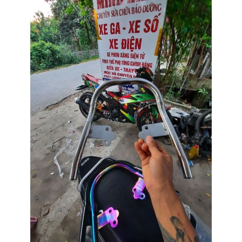 Tay xách inox 304 lắp xe wave 50 100 110