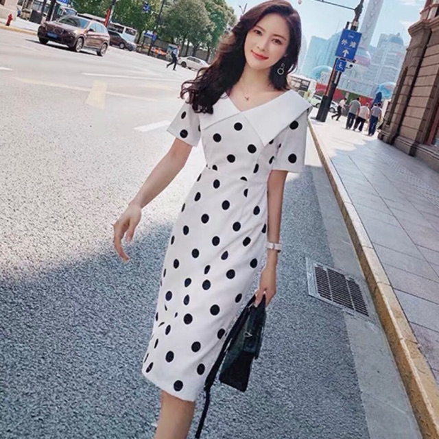 Đầm bi đen cổ trắng (kèm hình thật)