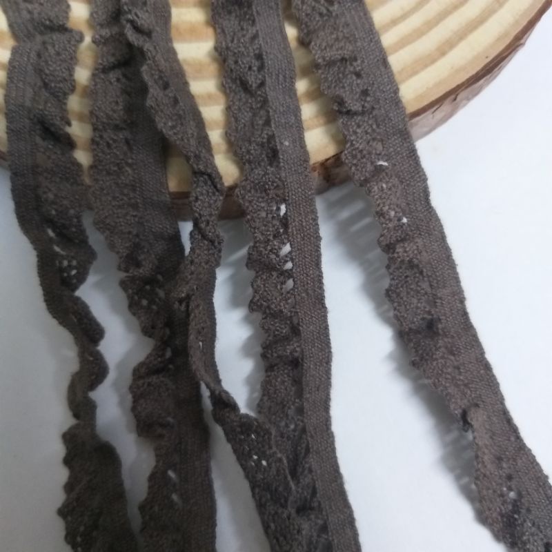 Ren chỉ nhún bèo, có co giãn nhẹ  bản 1cm đến  2.5cm