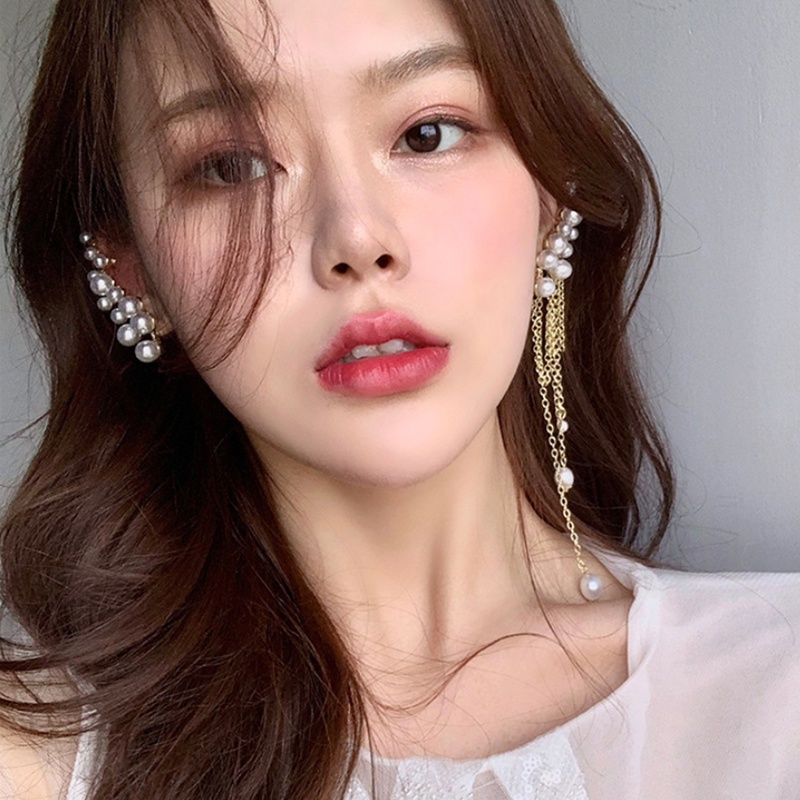 Đôi Khuyên Tai Kẹp Vành Tai Không Đối Xứng Đính Ngọc Trai Thời Trang Hàn Quốc Cho Nữ