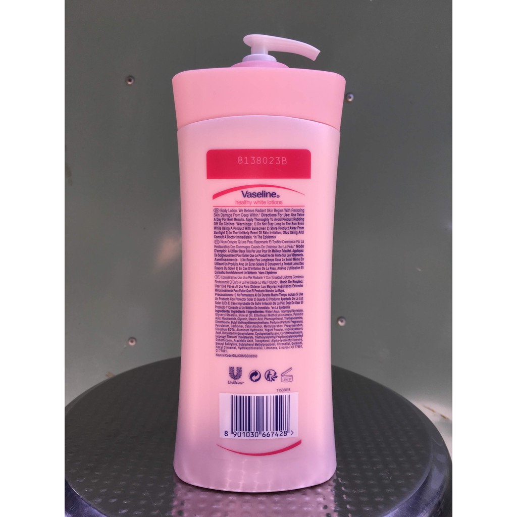 Sữa dưỡng thể Vaseline Healthy White UV Lightening 725ml | BigBuy360 - bigbuy360.vn
