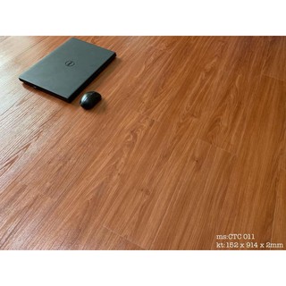 Sàn nhựa dán keo vân gỗ