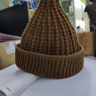 Nón len tu sĩ , chóp nhọn cao