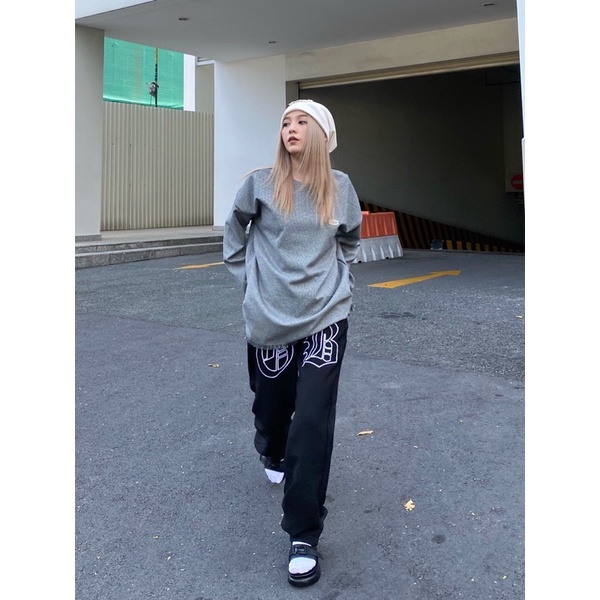 [Mã 12FASHIONSALE1 giảm 10K đơn 50K] Áo dài tay OMBRE TWEED SWEATER | BigBuy360 - bigbuy360.vn