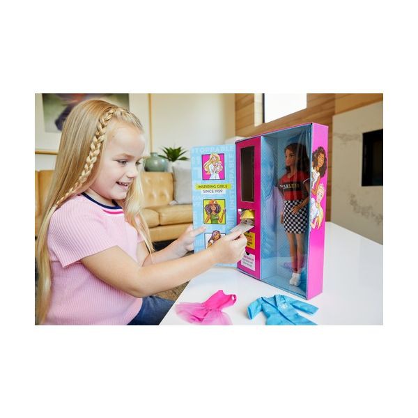 Hộp quà bí mật của búp bê Barbie GLH64