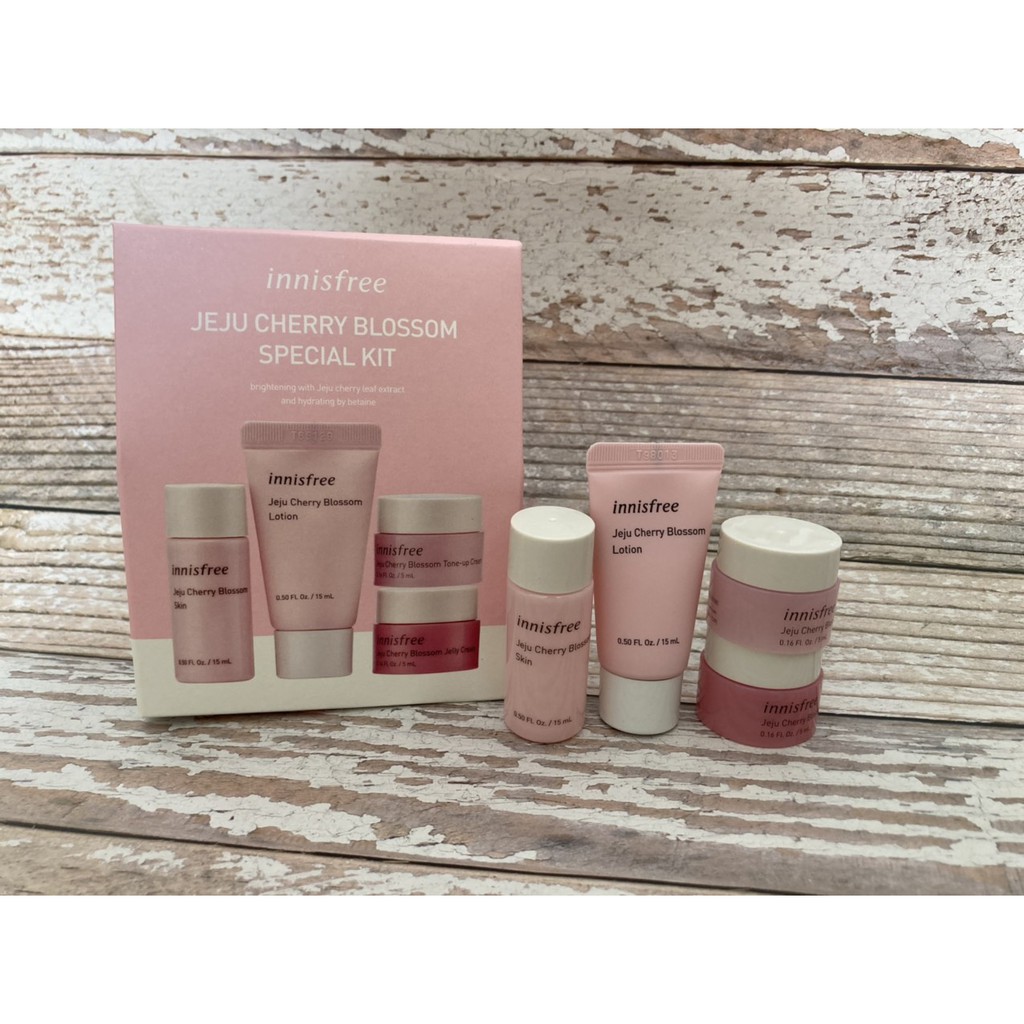 Bộ dưỡng da hoa anh đào mini Innisfree Jeju Cherry Blossom Special Kit