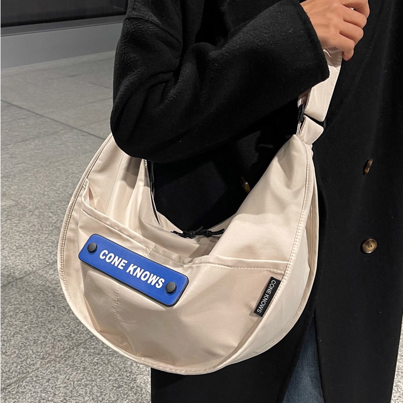 Túi Đeo Chéo Vải canvas Sức Chứa Lớn Mẫu Mới Mùa Thu/ Đông 2021 Phong Cách Joker Cho Nữ