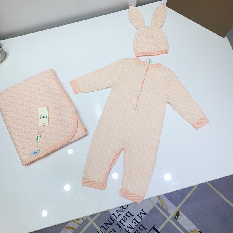 Suit đồ liền thân cho bé Fendi FD tai thỏ siêu xinh