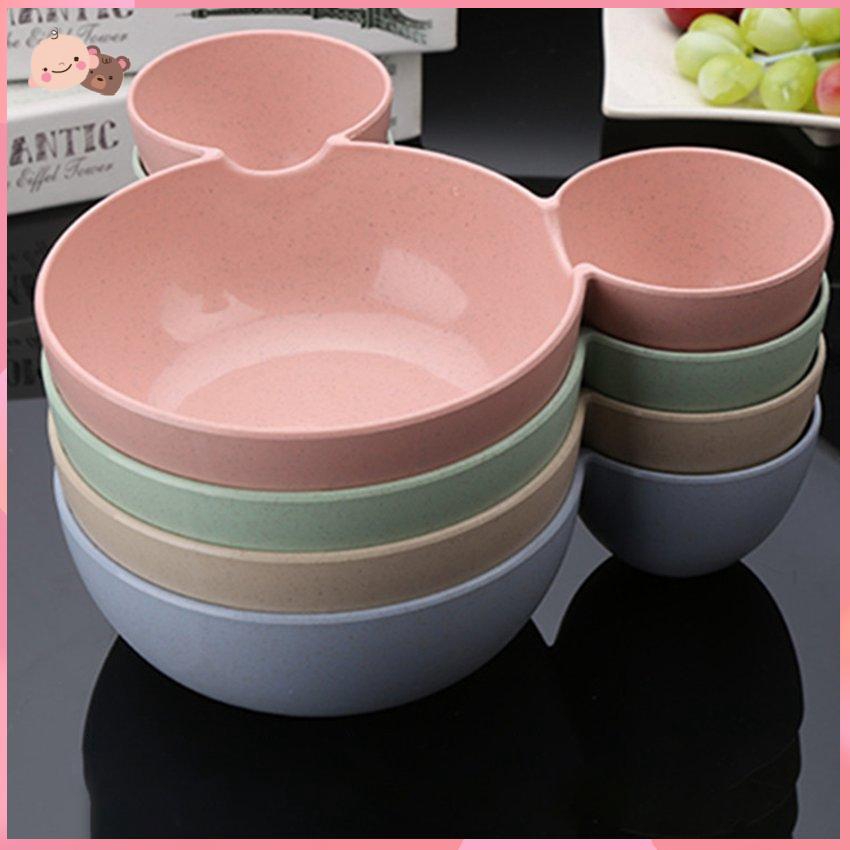 Dĩa ăn làm bằng nhựa dẻothiết kế chia ngăn tiện dụng