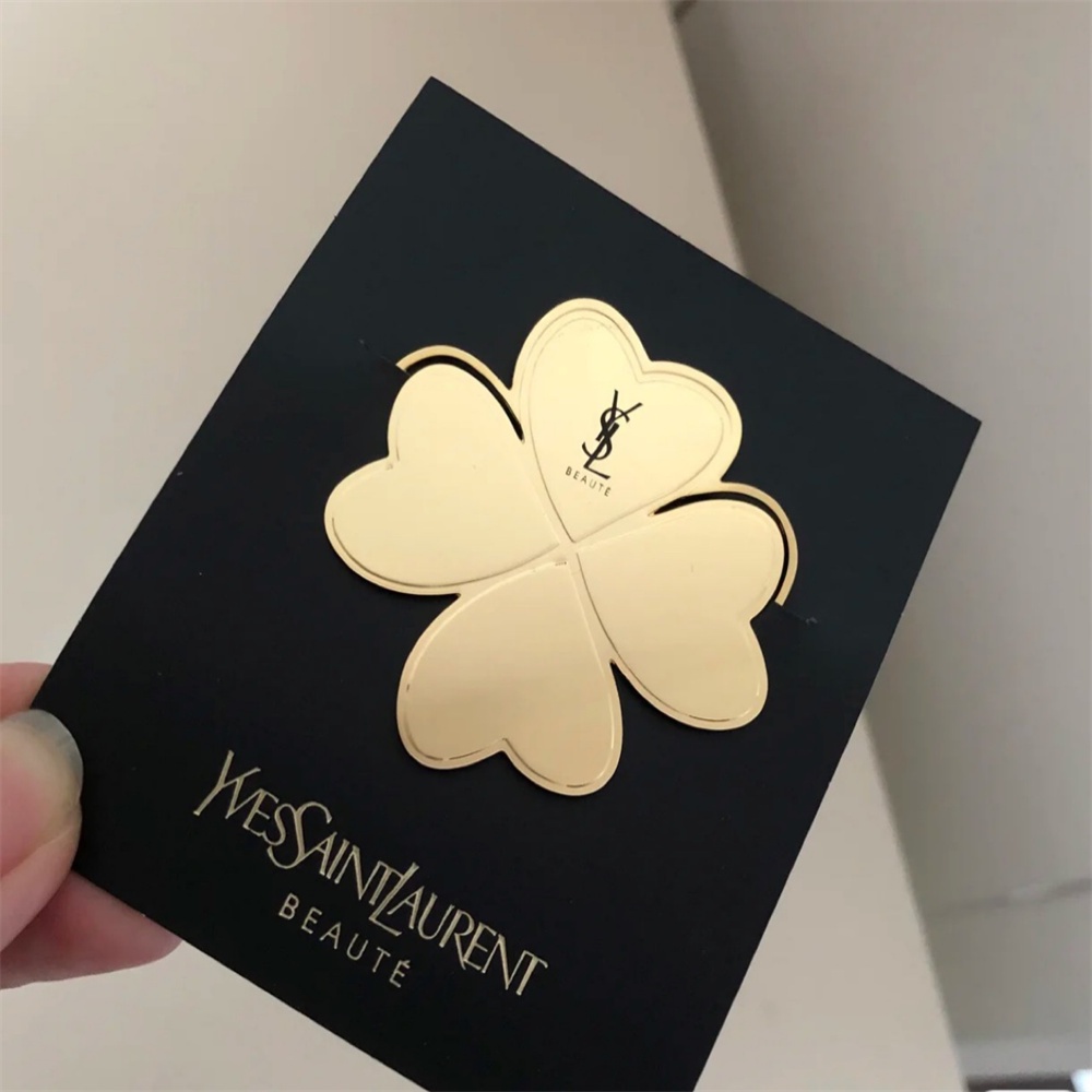 Hộp Đánh Dấu Trang Sách Kim Loại Hình Cỏ Bốn Lá Mới