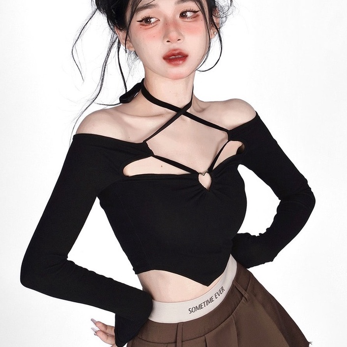 Áo croptop nữ dài tay HAGA áo thun khoét ngực phụ kiện tim AKNPKT61