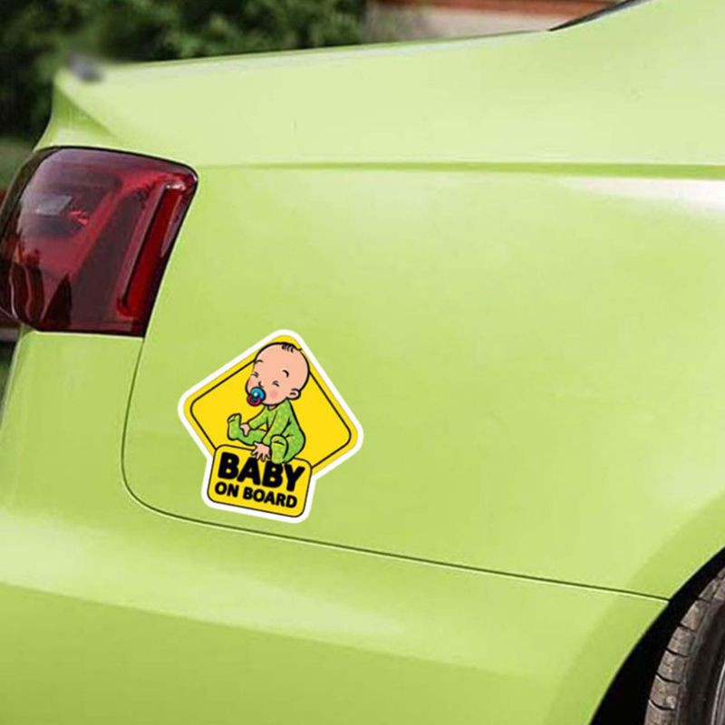 Miếng dán cảnh báo có em bé trên xe chữ Baby On Board phản quang tự dính dành cho xe hơi