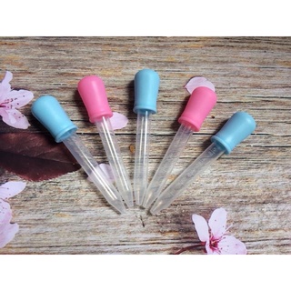Ống hút sữa, bón thuốc loại tốt an toàn cho Bé (5ML) (MÀU NGẪU NHIÊN)