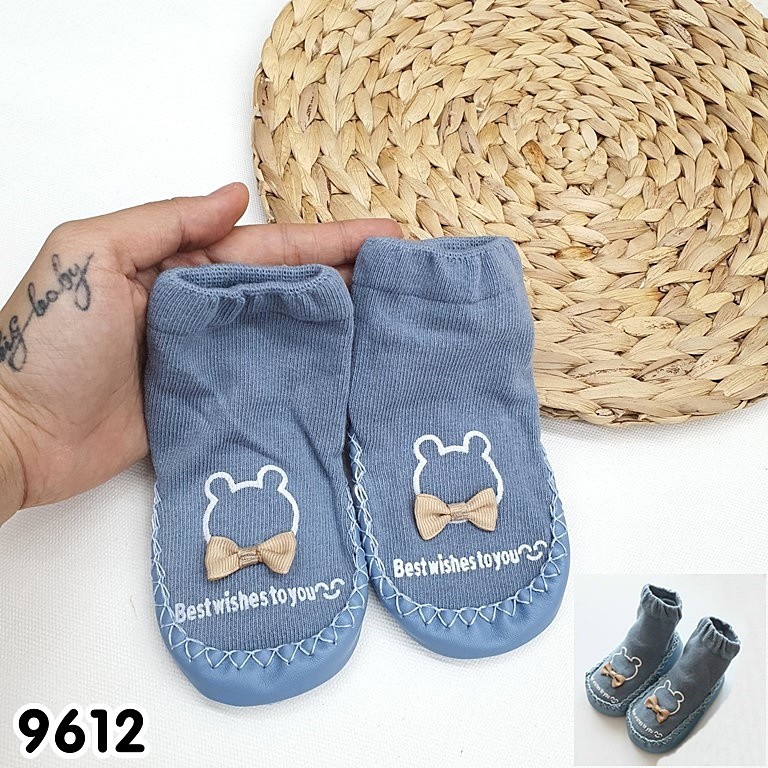 Giày Vớ Chống Trượt Nhiều Mẫu Cho Bé Từ 0-18Tháng (11CM - 13CM)