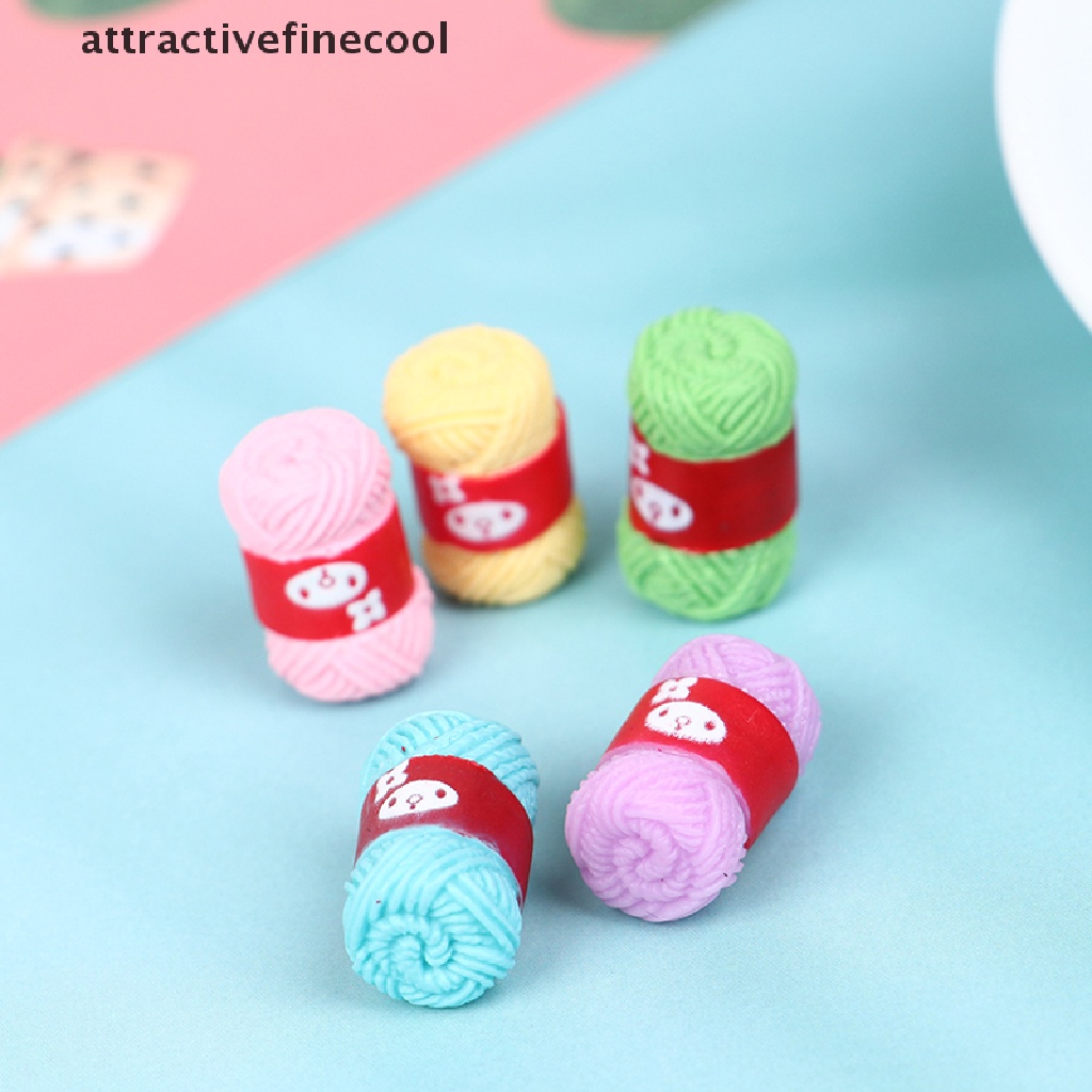 Set 5 Quả Bóng Len Mini Tỉ Lệ 1: 12 Dùng Để Trang Trí Nhà Búp Bê