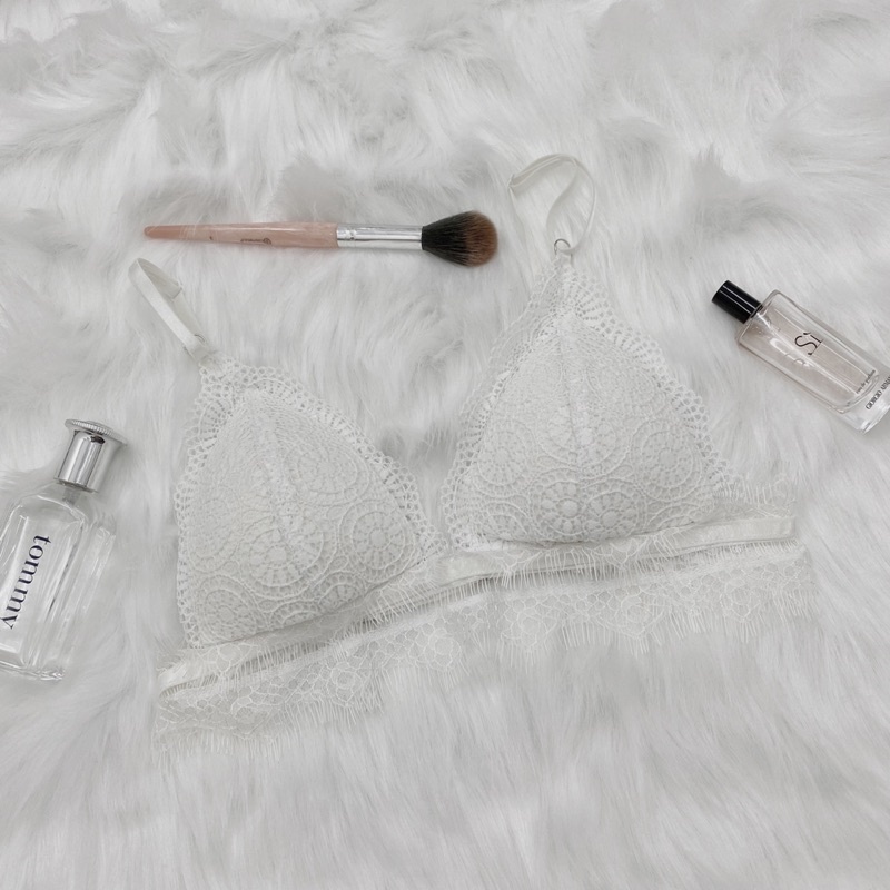 Kelly White Bralette - Áo lót ren trắng thoải mái dễ thương sexy | BigBuy360 - bigbuy360.vn