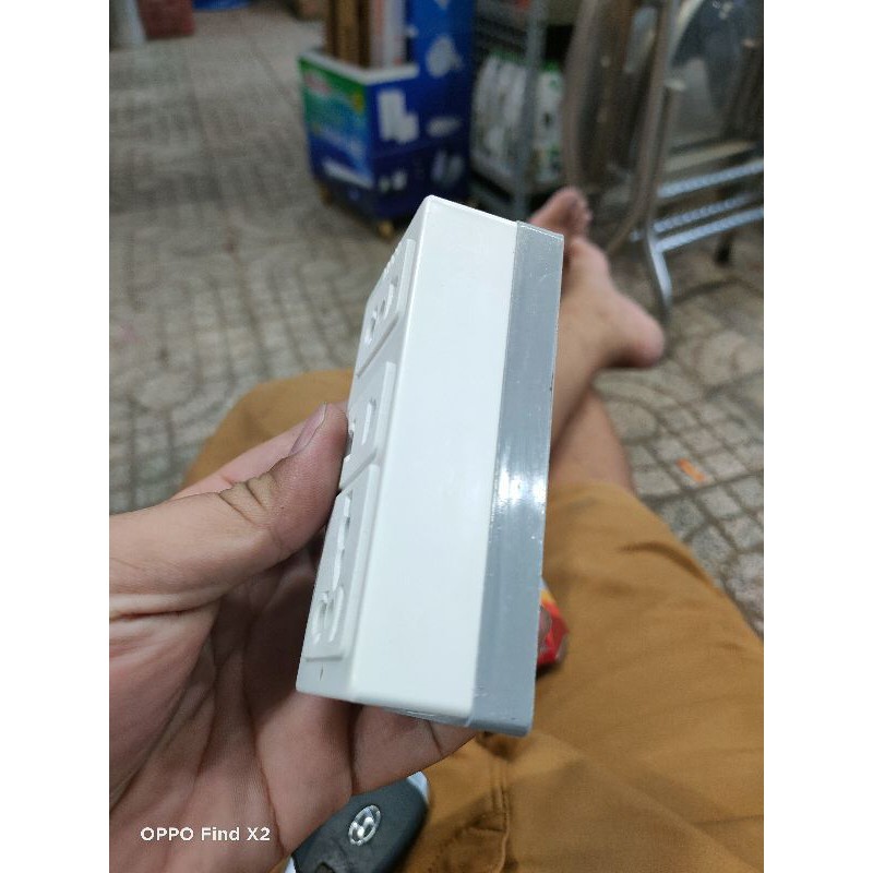 Ổ cắm điện lõi sứ 6000w hiệu Sanomax