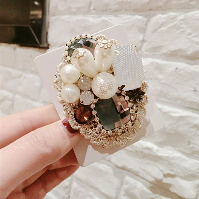 Ghim cài áo hình hoa đính ngọc trai giả sang trọng cho nữ