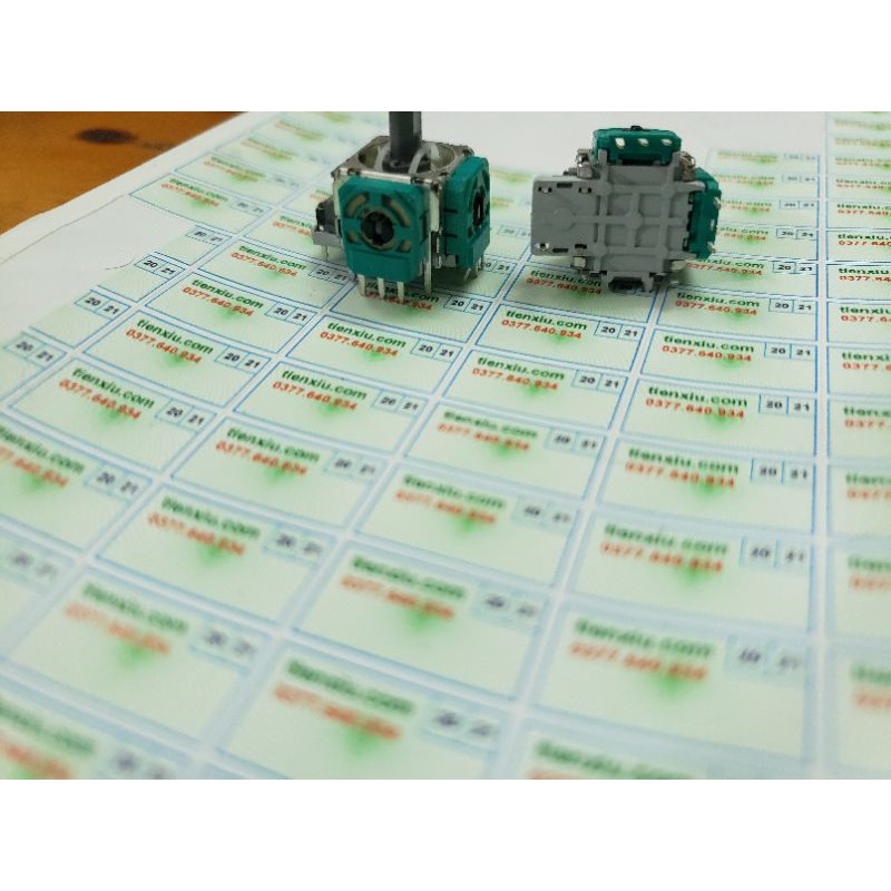 củ analog thay thế tay ps4 Ps5 /xbox one S/Game sir củ xuay cần,lò xo lr,chụp cần, củ nhựa tay cầm Ps4 tay PS4 Xbox One | BigBuy360 - bigbuy360.vn