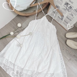 ĐẦM HOA NỔI CỔ YẾM HỞ LƯNG