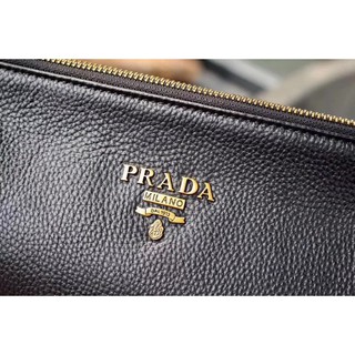 Ví da thời trang Prada