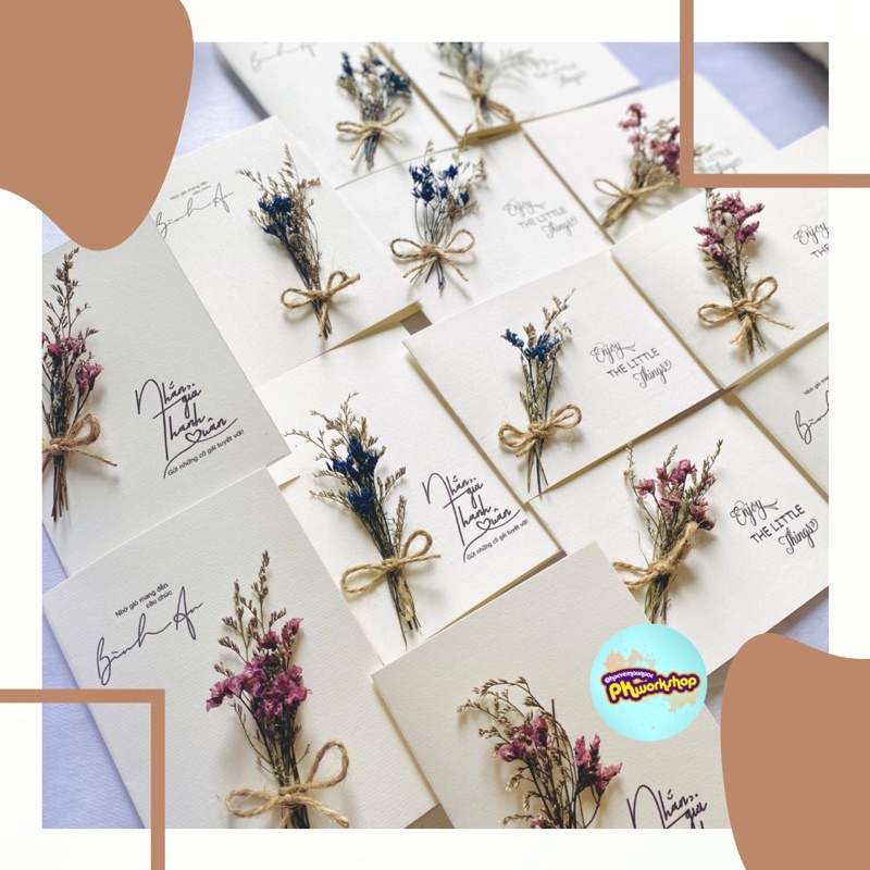 Thiệp Handmade hoa khô xinh xắn làm quà tặng