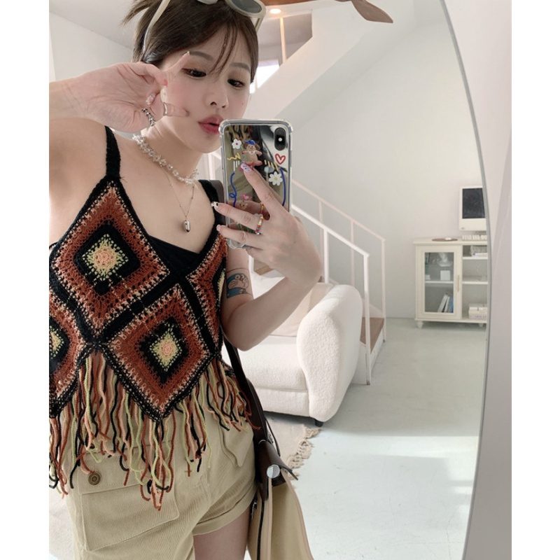 Áo Dệt Kim Hai Dây Cổ Chữ V Phối Tua Rua Thời Trang