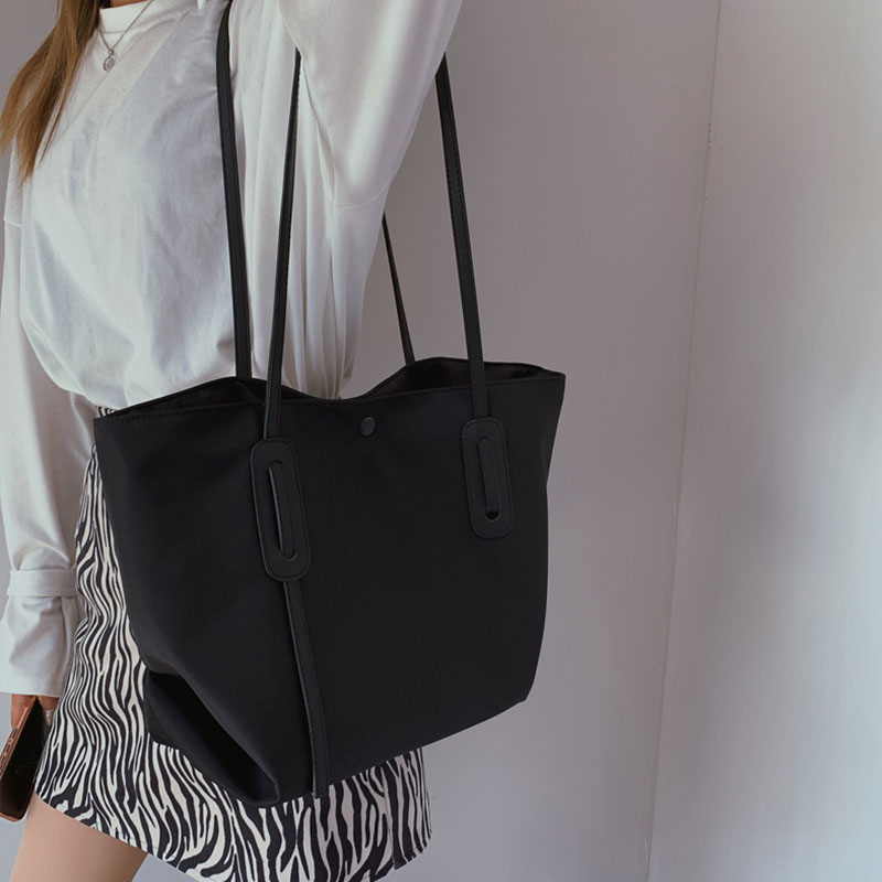 Túi xách nữ IELGY kiểu dáng đơn giản thời trang