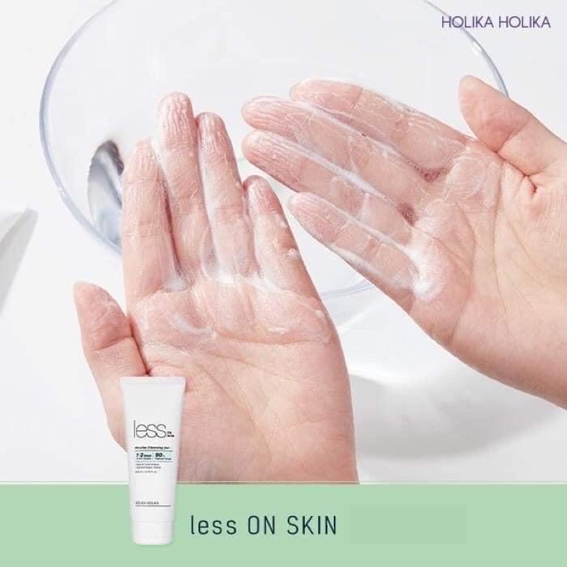 Gel rửa mặt dịu nhẹ cho da nhạy cảm, da dầu mụn Less On Skin