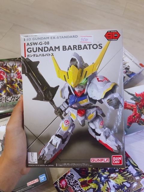 Mô hình gundam lắp ráp nâng cao trí não ảnh thật