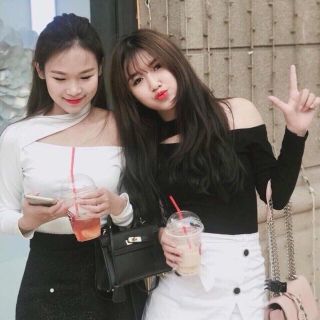 Áo hở vai dài tay siêu hot