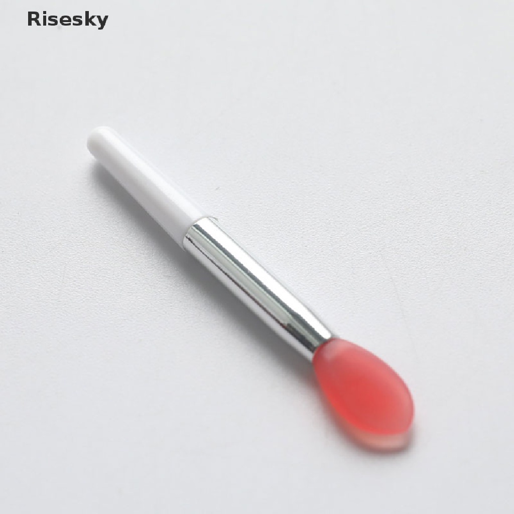 Cọ Trang Điểm Môi Chất Liệu Silicone Tiện Dụng