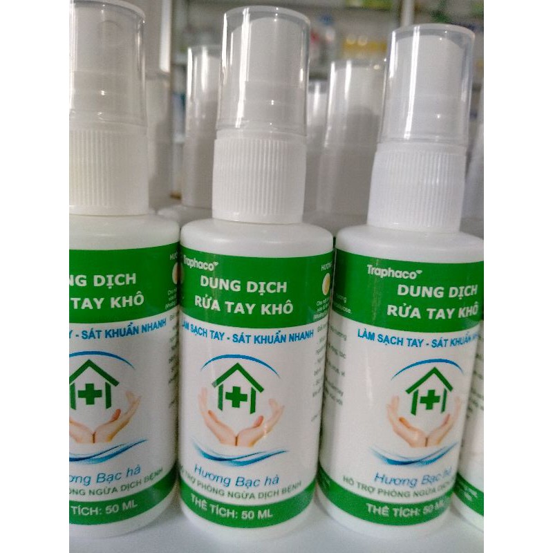 Dung dịch rửa tay khô Hương bạc hà cuảTraphaco chai xịt 50 ml