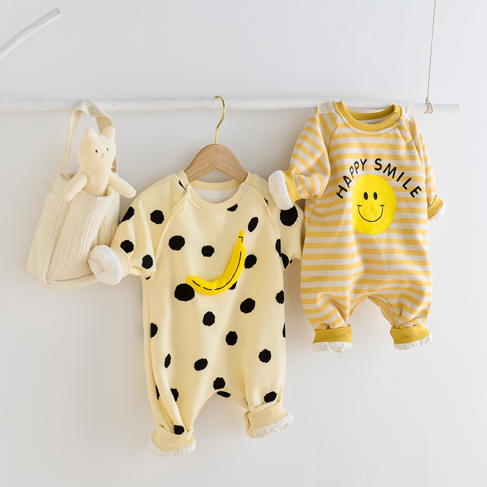 Áo liền quần tay dài chất liệu dày dặn giữ ấm in hình trái chuối mặt cười thời trang mùa đông xinh xắn cho bé