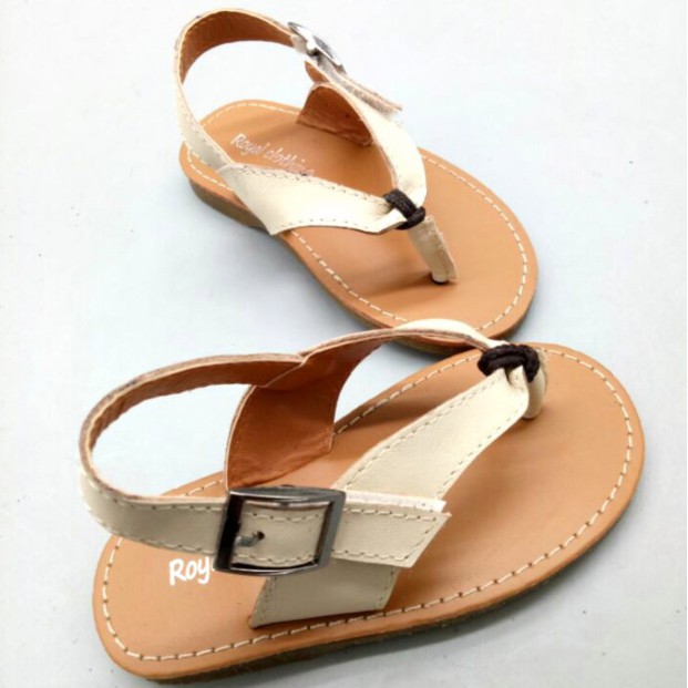 [LƯU Ý XEM KĨ BẢNG SIZE] Giày sandal xỏ ngón đế lót da cao cấp và chống trượt cho bé G809