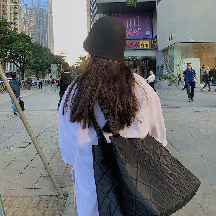 Túi xách cỡ lớn phong cách retro Pháp cho nữ 2020