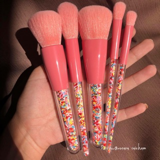 Bộ cọ candy 5 cây siêu xinh đẹp kèm túi