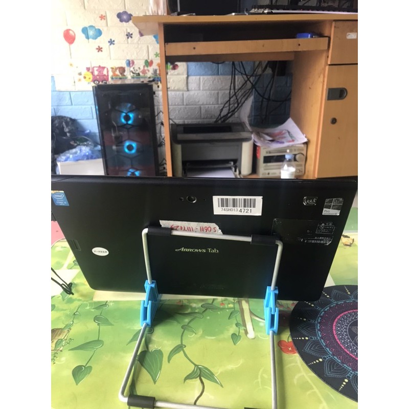 Laptop 2 trong 1 Fujitsu Stylistic Q704 đã qua sử dụng | BigBuy360 - bigbuy360.vn