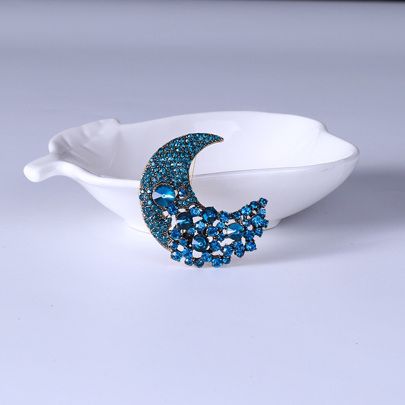 Trâm Cài Áo Hình Mặt Trăng Đính Đá Thời Trang