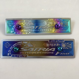 Bảng tên 3D satria + ốc Gr5 6li15 Titanium